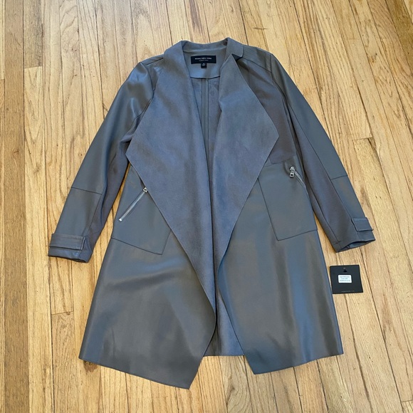 Andrew Marc Jackets & Blazers - Andrew Marc gray faux leather drape jacket xs